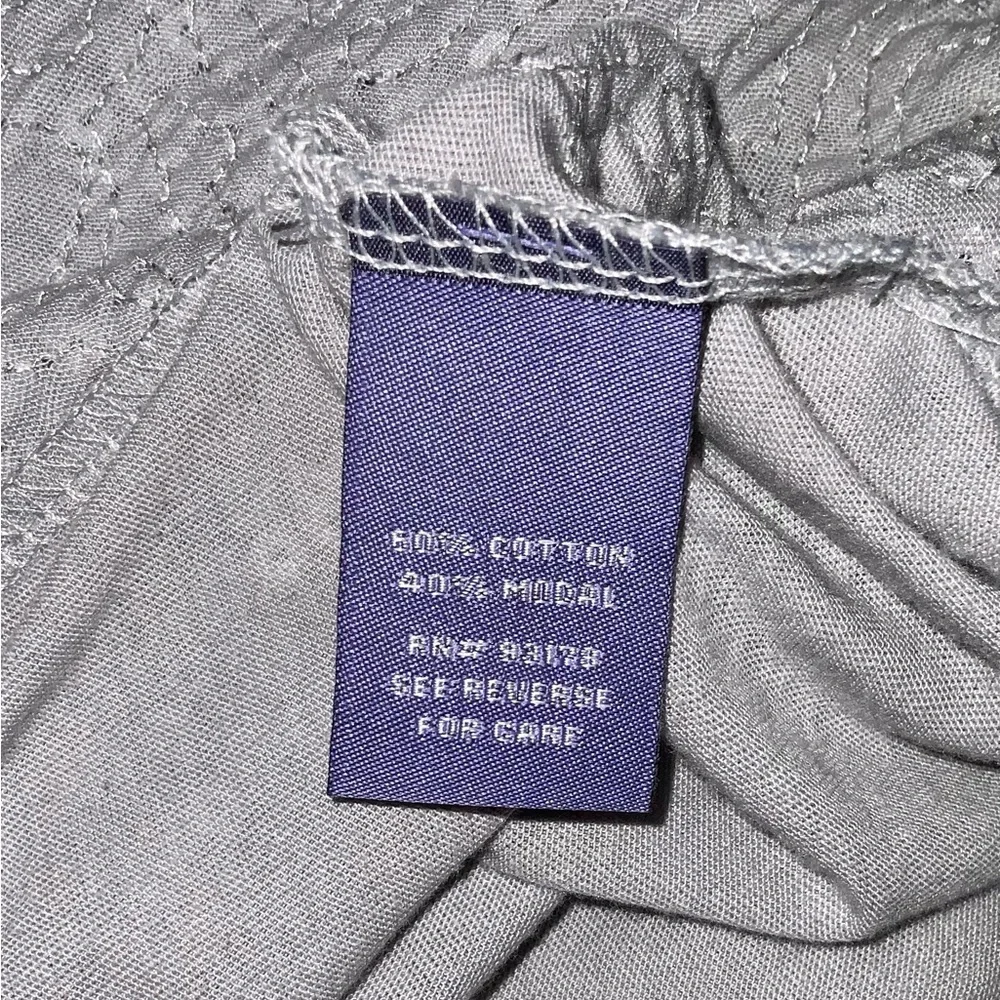 VIVIENNE by Vivienne Tam silver sequin tank top - Picture 5 of 5